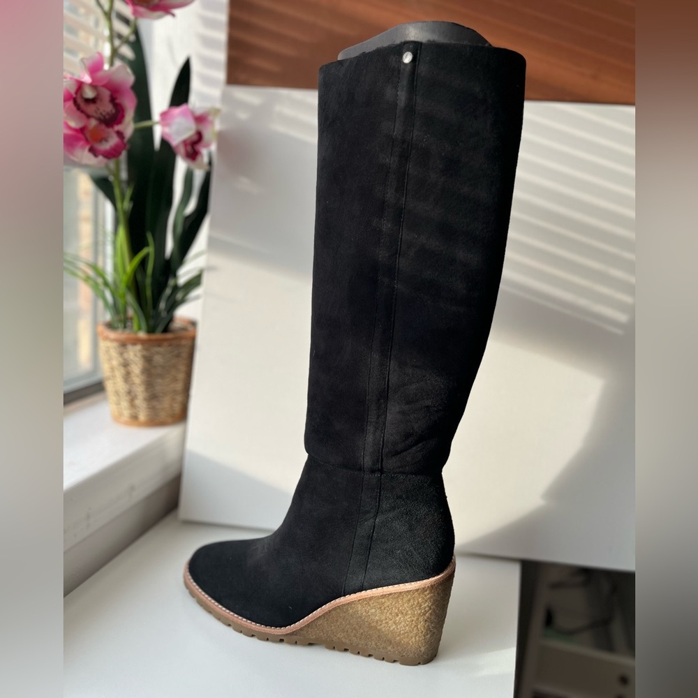 Authentic COACH Keely double faced heel NWT  Black 8.5 suede leather wedge new